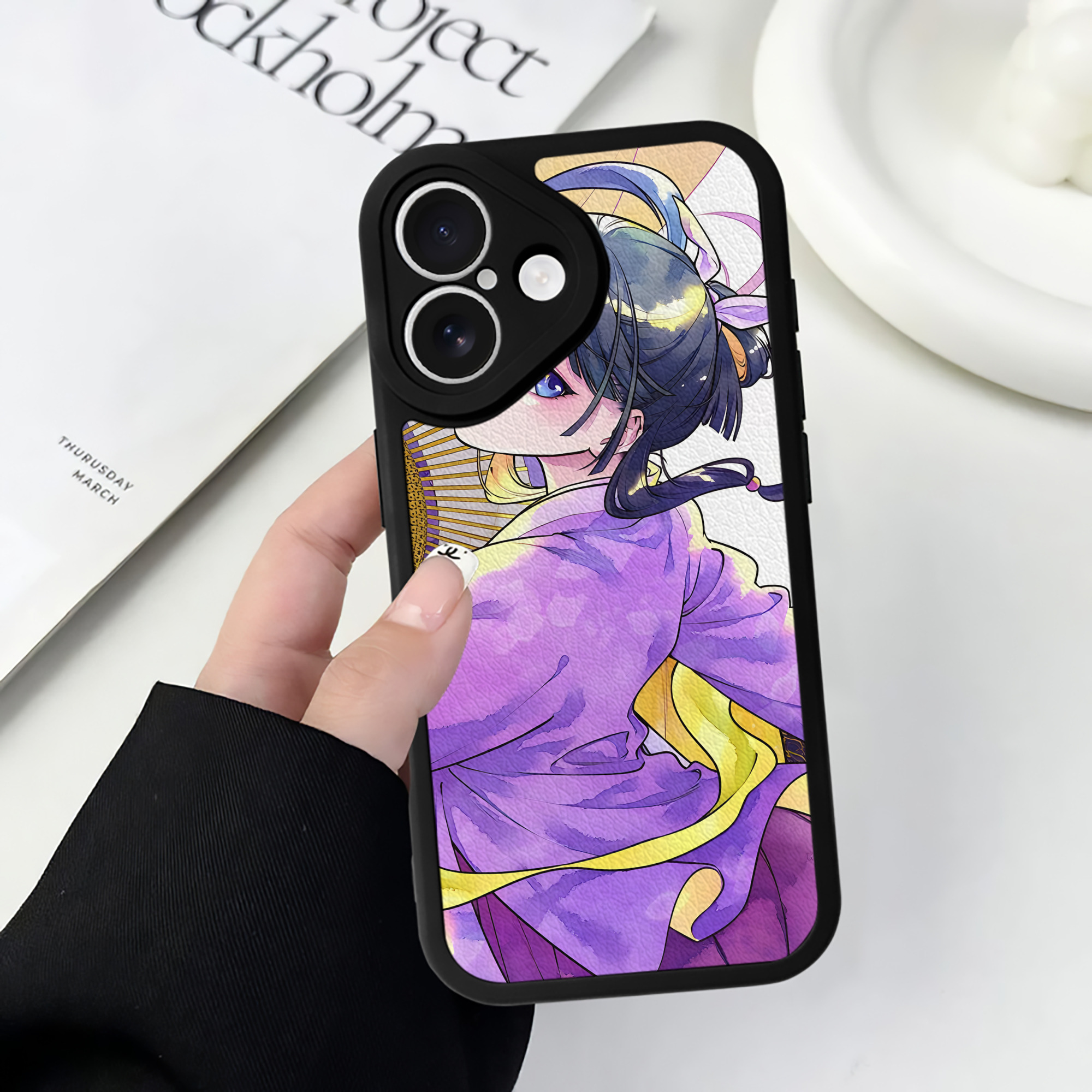 （画像用） 薬屋のひとりごと The Apothecary Diaries 【iPhone 16シリーズ対応】シリコンスマホケース（レザー調） 材質：シリコン